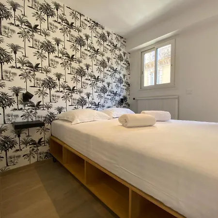 Appartement C001-beau Neuf Situe Au Centre *